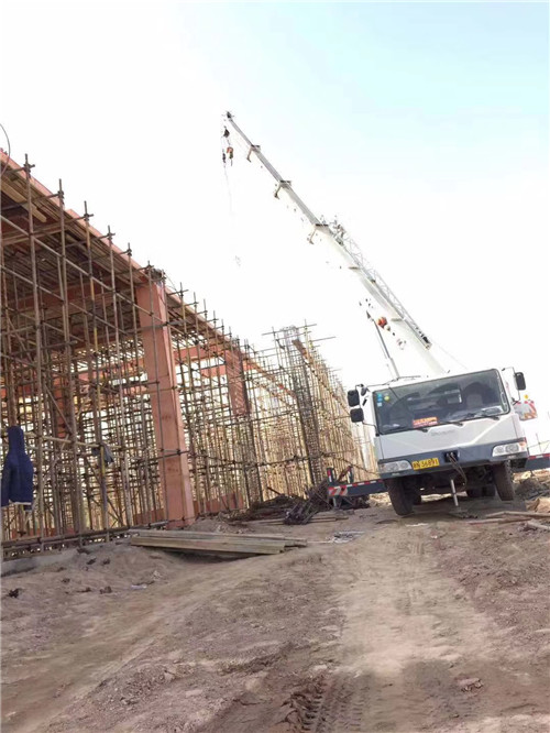 金林区吊车作业的安全注意事项有哪些？